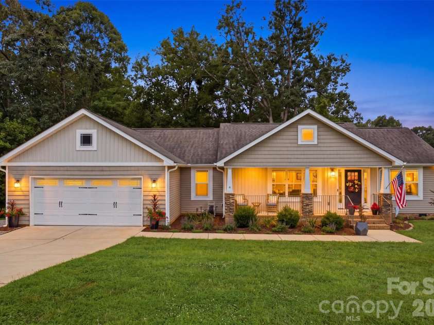 4084 Lydia Suzanne Place, Lincolnton, NC 28092.  MLS# CAR4413227, YatesRealty ID 46447. 