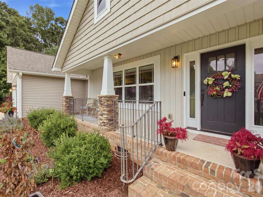 4084 Lydia Suzanne Place, Lincolnton, NC 28092.  MLS# CAR4413227, YatesRealty ID 46447. 