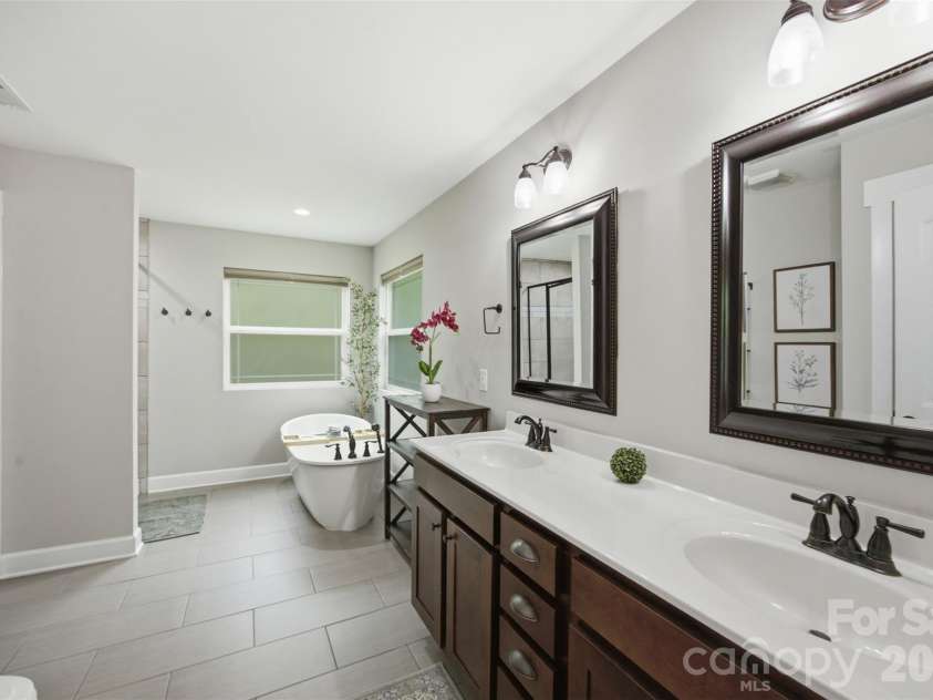 4084 Lydia Suzanne Place, Lincolnton, NC 28092.  MLS# CAR4413227, YatesRealty ID 46447. Primary
