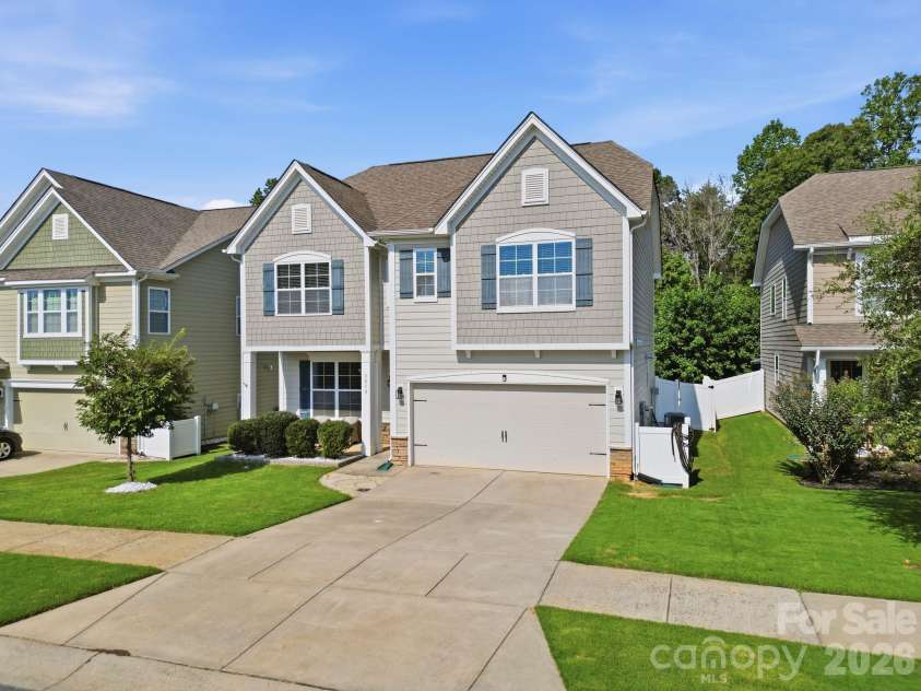 3830 Lake Breeze Drive, Sherrills Ford, NC 28673.  MLS# CAR4406708, YatesRealty ID 46448. 