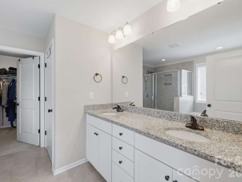 3830 Lake Breeze Drive, Sherrills Ford, NC 28673.  MLS# CAR4406708, YatesRealty ID 46448. 