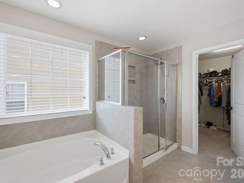 3830 Lake Breeze Drive, Sherrills Ford, NC 28673.  MLS# CAR4406708, YatesRealty ID 46448. 