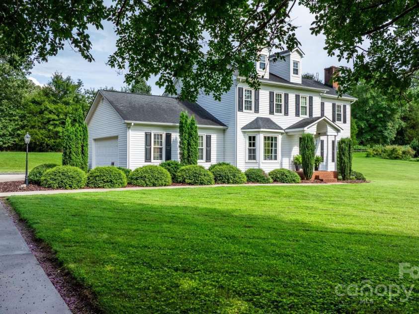 2169 Winds Avenue, Morganton, NC 28655.  MLS# CAR4291985, YatesRealty ID 4645. 