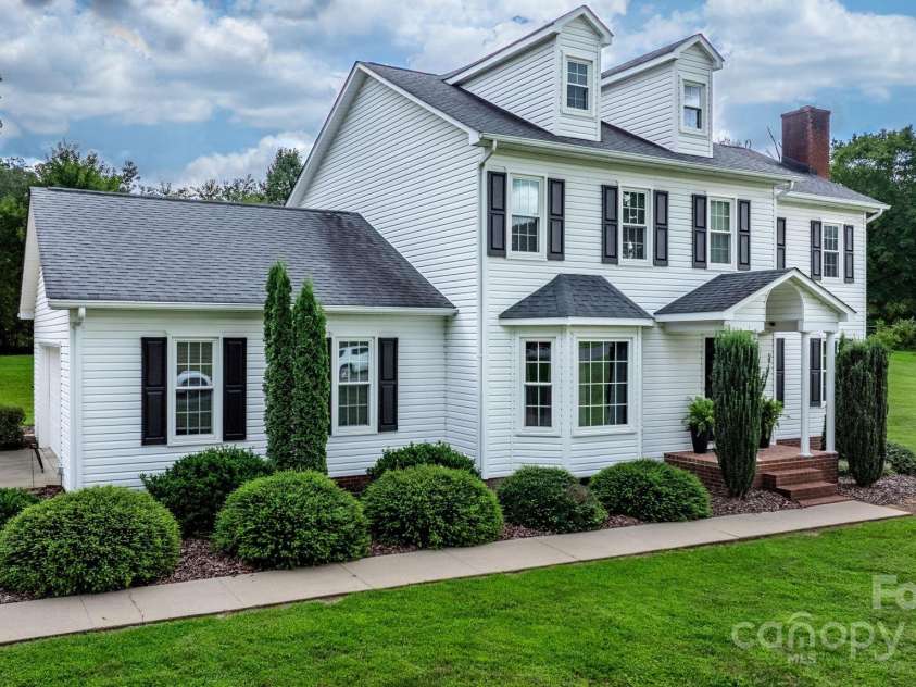 2169 Winds Avenue, Morganton, NC 28655.  MLS# CAR4291985, YatesRealty ID 4645. 