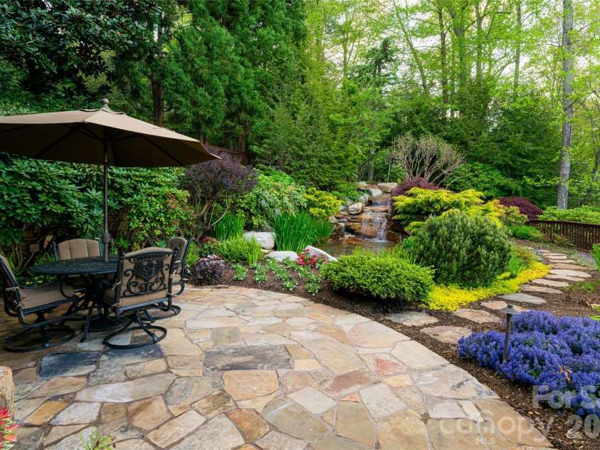 66 Deerhaven Lane, Asheville, NC 28803.  MLS# CAR4357942, YatesRealty ID 4645. 