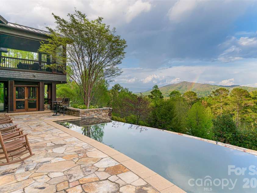 66 Deerhaven Lane, Asheville, NC 28803.  MLS# CAR4357942, YatesRealty ID 4645. 