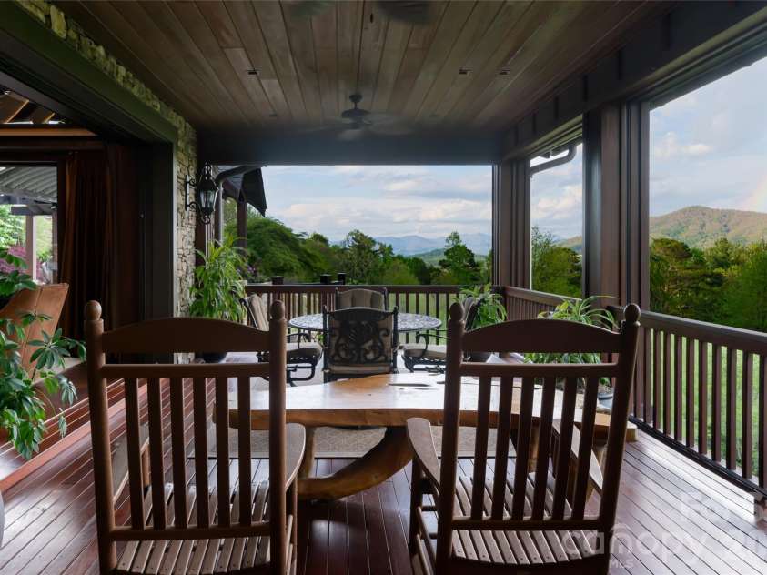 66 Deerhaven Lane, Asheville, NC 28803.  MLS# CAR4357942, YatesRealty ID 4645. 