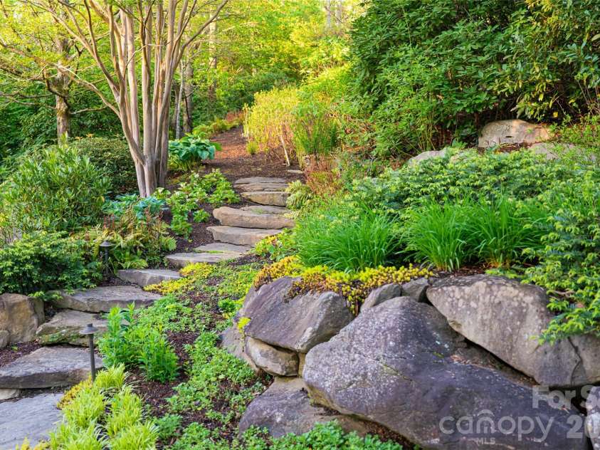 66 Deerhaven Lane, Asheville, NC 28803.  MLS# CAR4357942, YatesRealty ID 4645. 