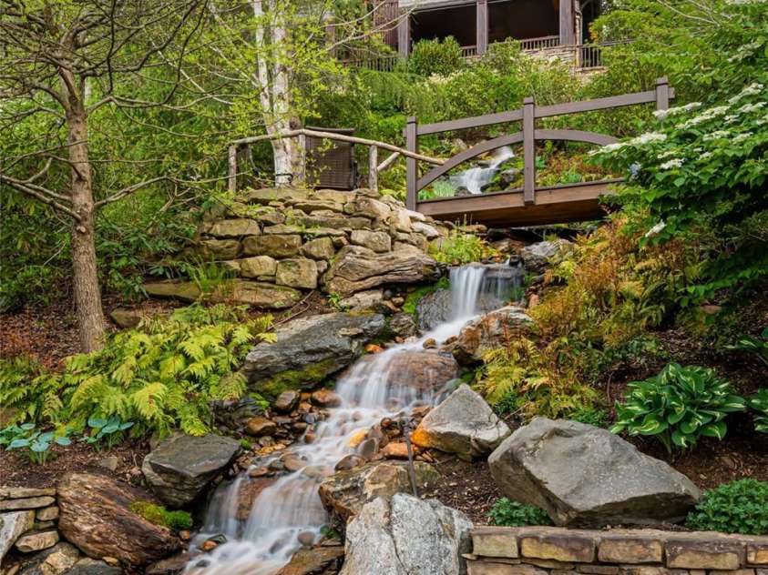66 Deerhaven Lane, Asheville, NC 28803.  MLS# CAR4357942, YatesRealty ID 4645. 