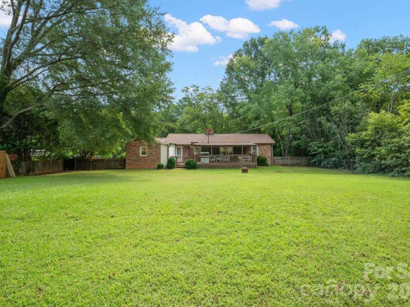 815 Katherine Avenue, Kings Mountain, NC 28086.  MLS# CAR4417510, YatesRealty ID 46456. 
