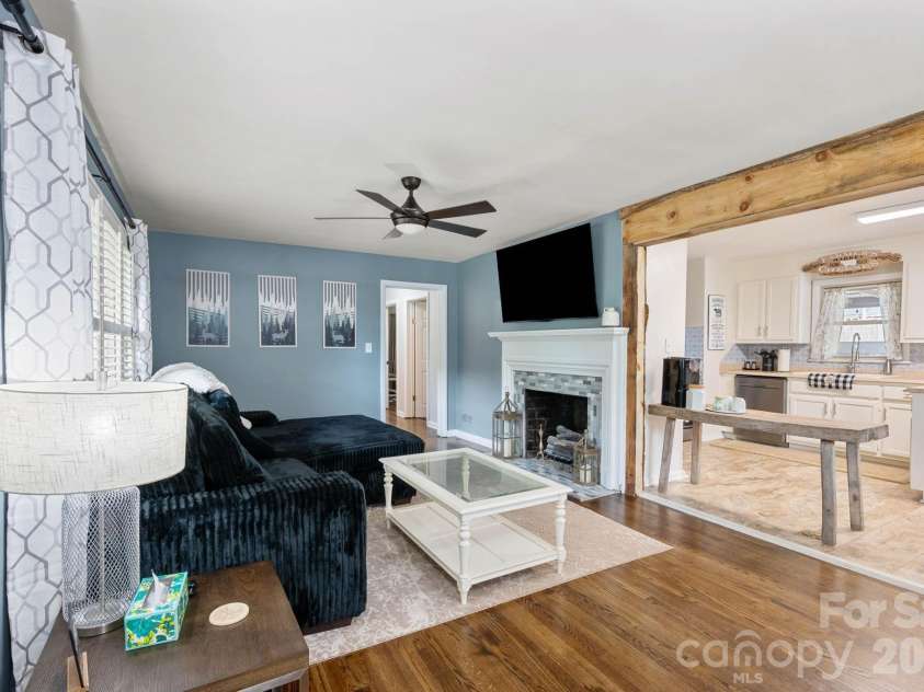 815 Katherine Avenue, Kings Mountain, NC 28086.  MLS# CAR4417510, YatesRealty ID 46456. 