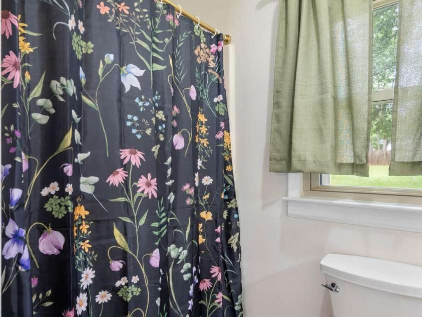 815 Katherine Avenue, Kings Mountain, NC 28086.  MLS# CAR4417510, YatesRealty ID 46456. 