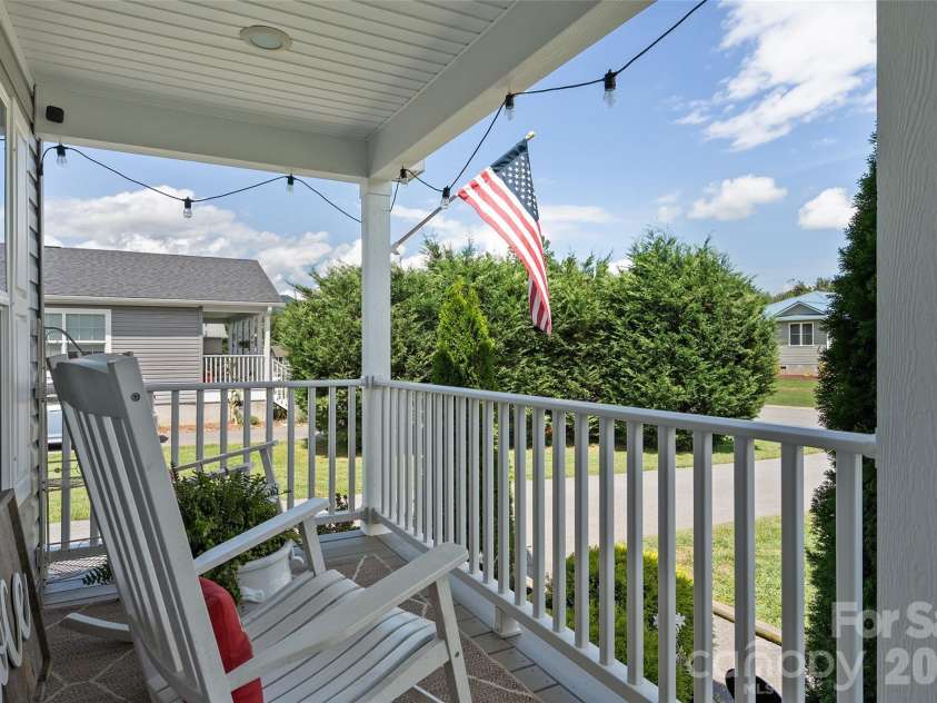 46 Janie Drive, Clyde, NC 28721.  MLS# CAR4417543, YatesRealty ID 46459. 