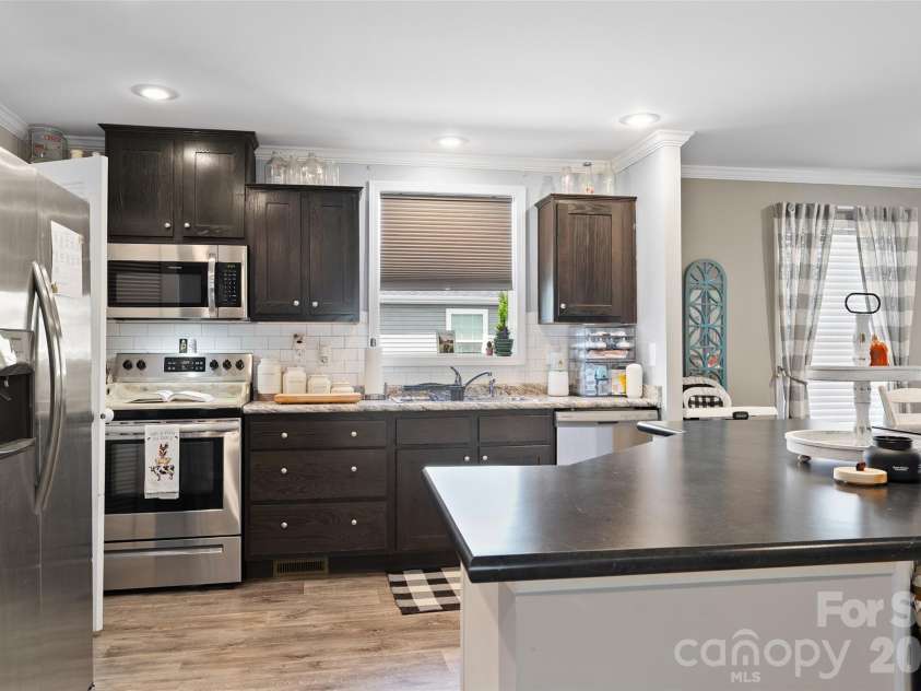 46 Janie Drive, Clyde, NC 28721.  MLS# CAR4417543, YatesRealty ID 46459. 