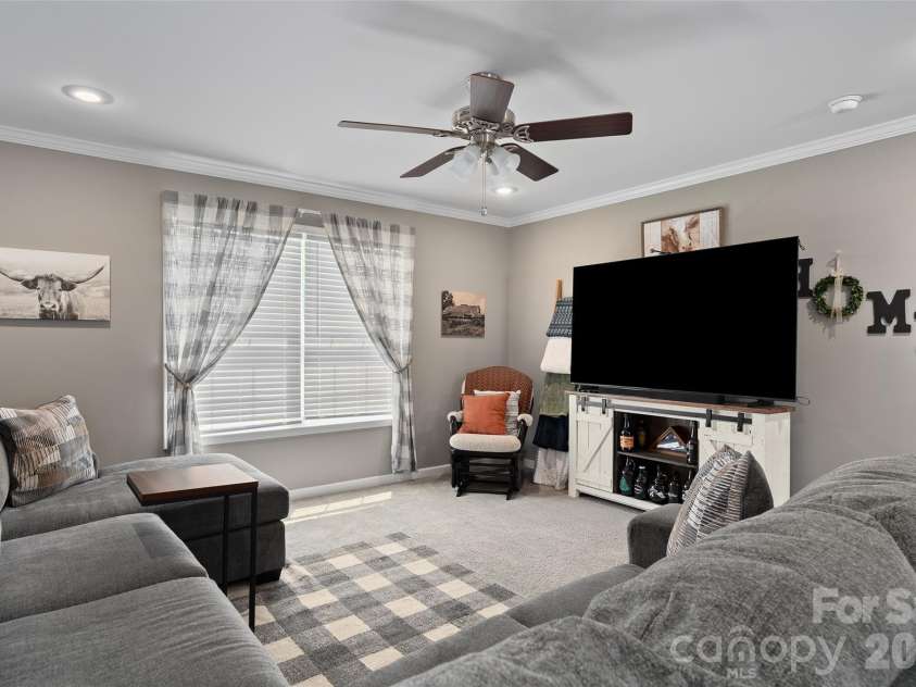 46 Janie Drive, Clyde, NC 28721.  MLS# CAR4417543, YatesRealty ID 46459. 