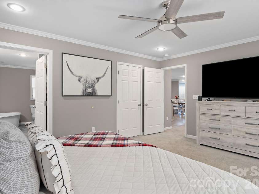46 Janie Drive, Clyde, NC 28721.  MLS# CAR4417543, YatesRealty ID 46459. 