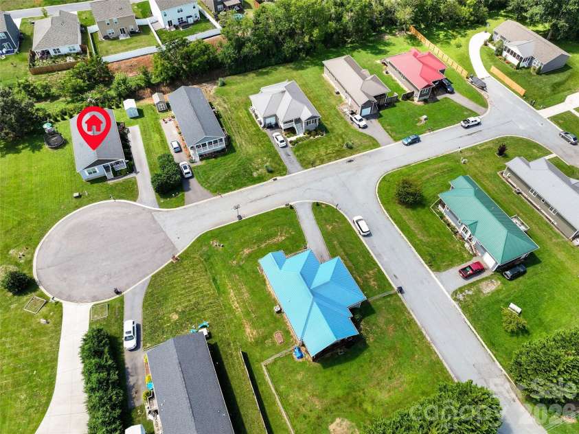 46 Janie Drive, Clyde, NC 28721.  MLS# CAR4417543, YatesRealty ID 46459. 