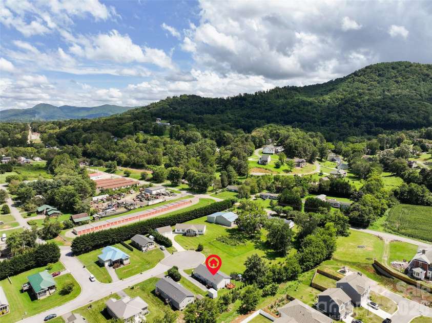 46 Janie Drive, Clyde, NC 28721.  MLS# CAR4417543, YatesRealty ID 46459. 