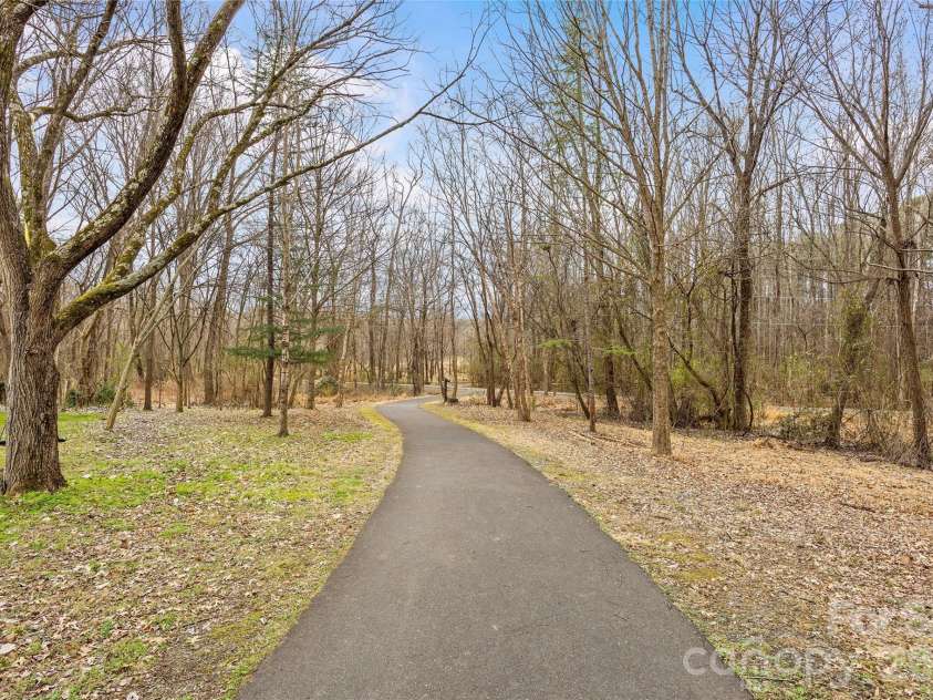 9619 Radner Lane, Charlotte, NC 28277.  MLS# CAR4344112, YatesRealty ID 4646. 