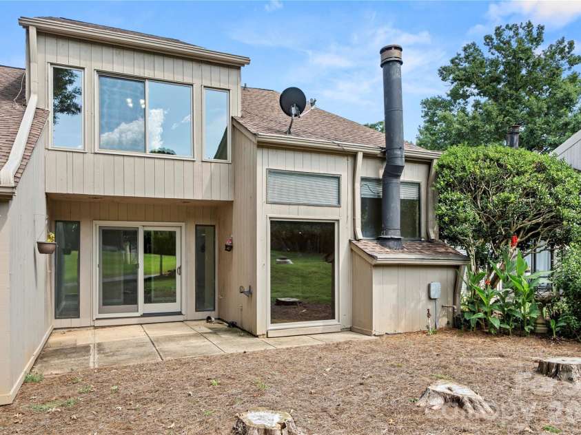 102 Ridgeport Road, Clover, SC 29710.  MLS# CAR4416607, YatesRealty ID 46460. 