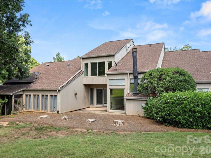 102 Ridgeport Road, Clover, SC 29710.  MLS# CAR4416607, YatesRealty ID 46460. 