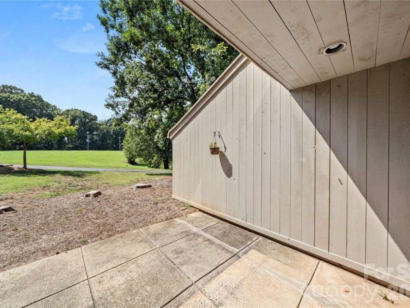 102 Ridgeport Road, Clover, SC 29710.  MLS# CAR4416607, YatesRealty ID 46460. 