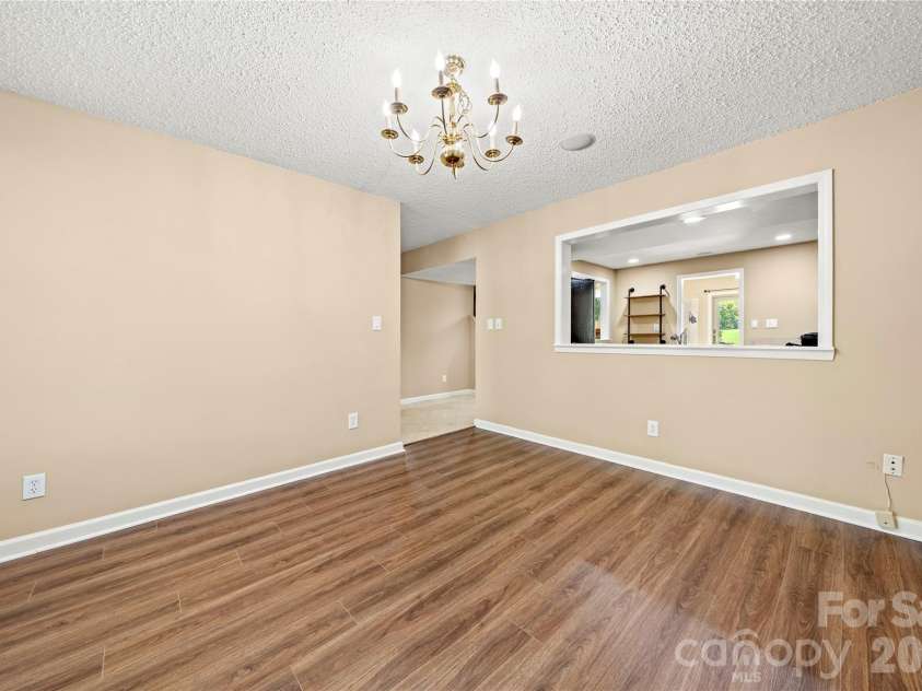 102 Ridgeport Road, Clover, SC 29710.  MLS# CAR4416607, YatesRealty ID 46460. 