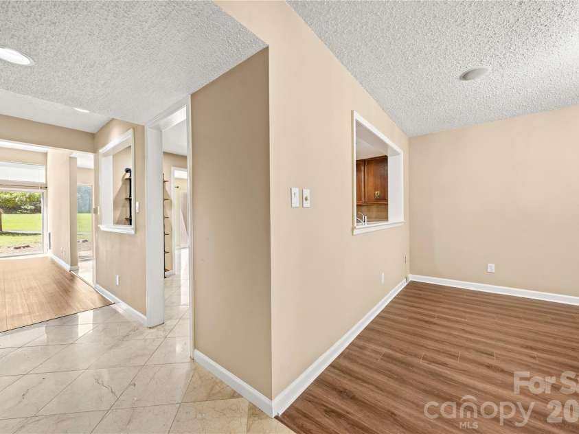 102 Ridgeport Road, Clover, SC 29710.  MLS# CAR4416607, YatesRealty ID 46460. 