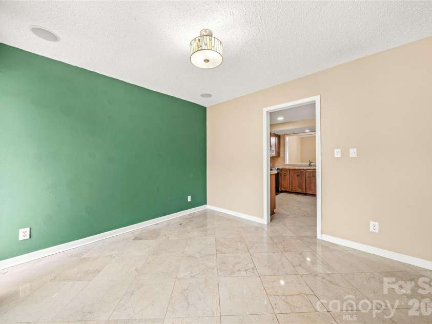 102 Ridgeport Road, Clover, SC 29710.  MLS# CAR4416607, YatesRealty ID 46460. 