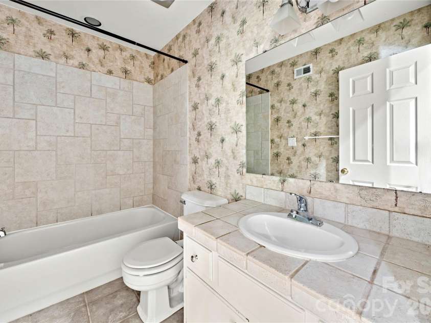 102 Ridgeport Road, Clover, SC 29710.  MLS# CAR4416607, YatesRealty ID 46460. 
