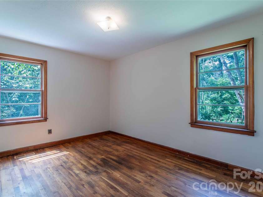 875 Mills Gap Road, Fletcher, NC 28732.  MLS# CAR4416274, YatesRealty ID 46461. 