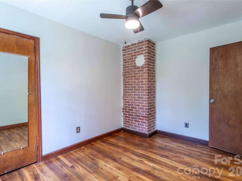 875 Mills Gap Road, Fletcher, NC 28732.  MLS# CAR4416274, YatesRealty ID 46461. 