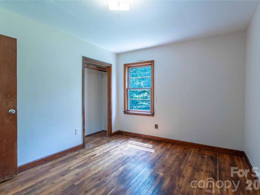 875 Mills Gap Road, Fletcher, NC 28732.  MLS# CAR4416274, YatesRealty ID 46461. 