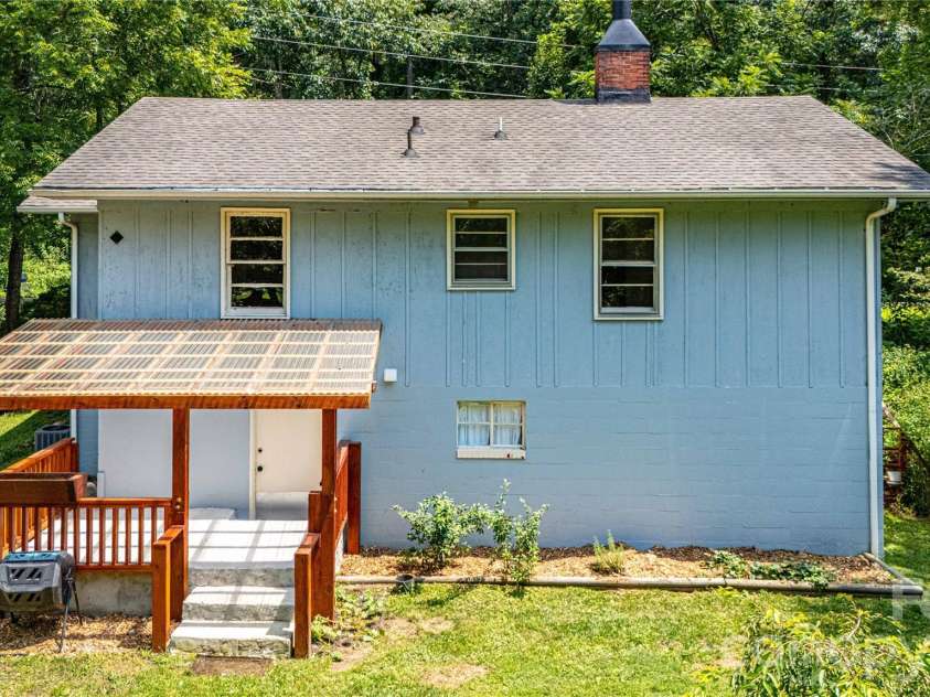 875 Mills Gap Road, Fletcher, NC 28732.  MLS# CAR4416274, YatesRealty ID 46461. 