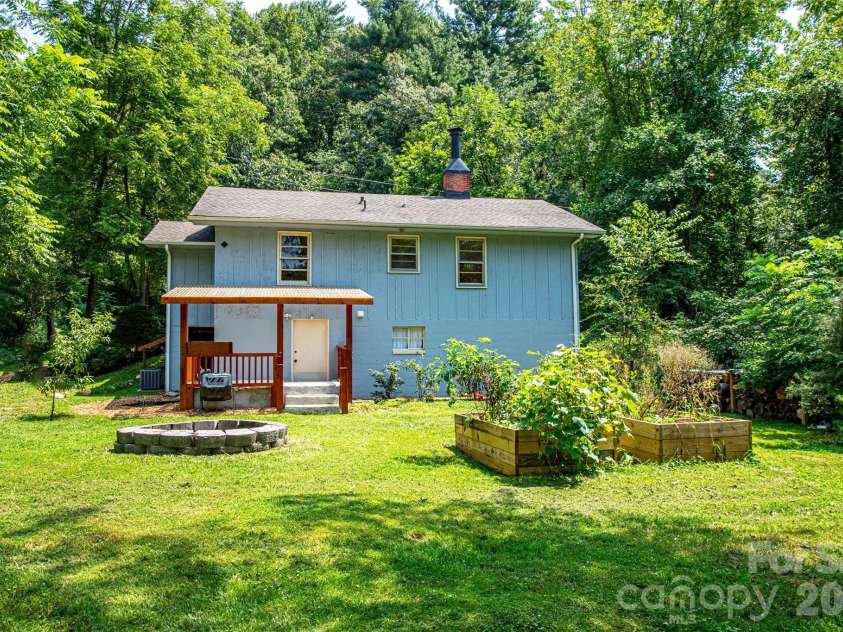 875 Mills Gap Road, Fletcher, NC 28732.  MLS# CAR4416274, YatesRealty ID 46461. 