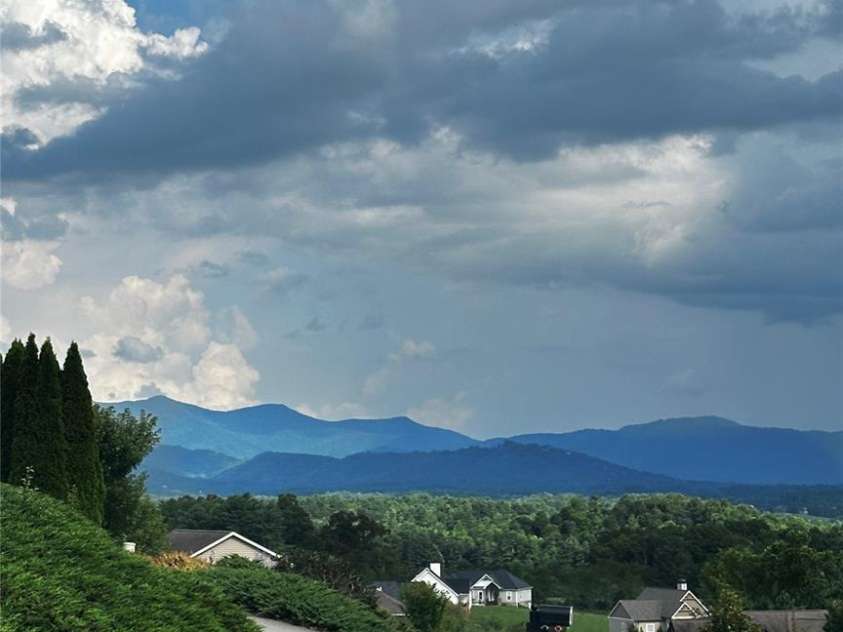 77 Horizon Way, Alexander, NC 28701.  MLS# CAR4411841, YatesRealty ID 46465. Beautiful Mountain Views