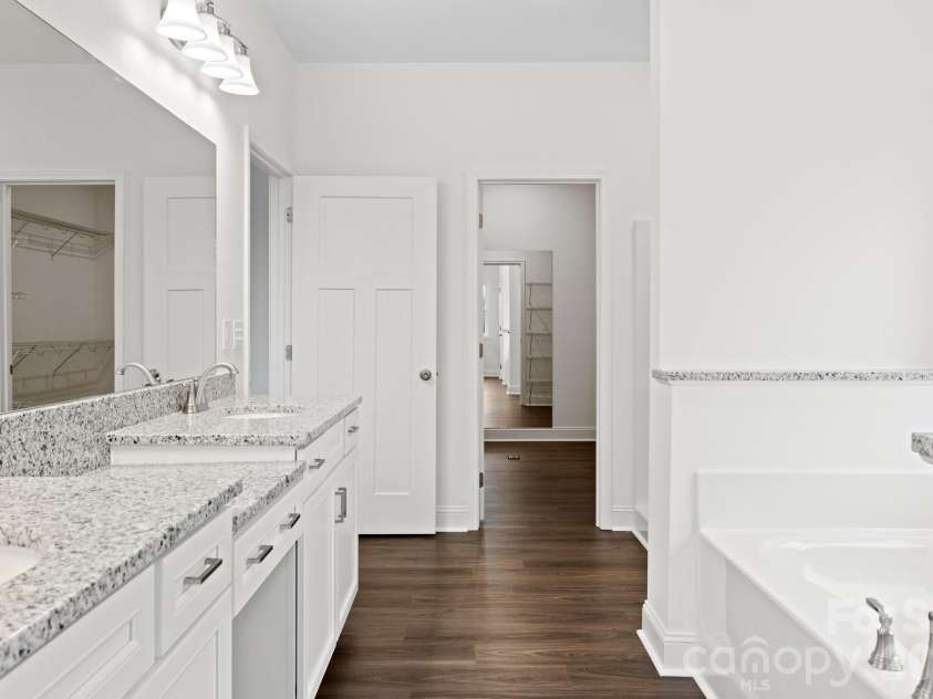 77 Horizon Way, Alexander, NC 28701.  MLS# CAR4411841, YatesRealty ID 46465. Primary Bathroom