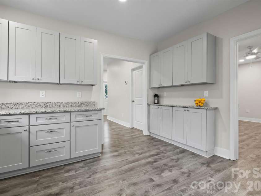 605 Kings Mountain Street, Clover, SC 29710.  MLS# CAR4416058, YatesRealty ID 46467. Kitchen