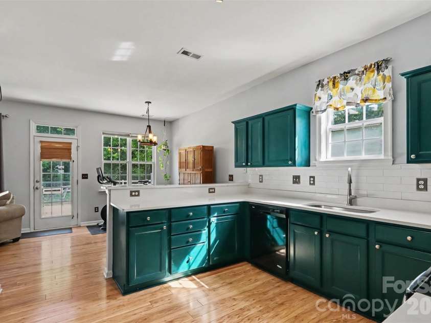 10878 Store House Court, Davidson, NC 28036.  MLS# CAR4416220, YatesRealty ID 46469. 