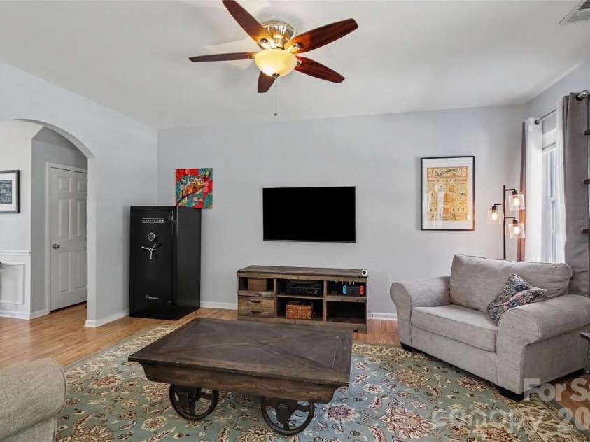 10878 Store House Court, Davidson, NC 28036.  MLS# CAR4416220, YatesRealty ID 46469. 