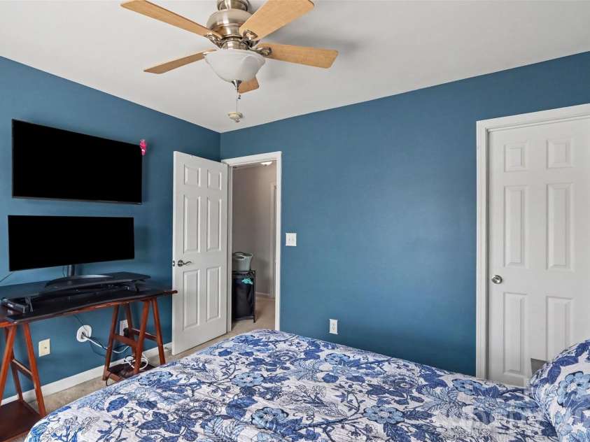 10878 Store House Court, Davidson, NC 28036.  MLS# CAR4416220, YatesRealty ID 46469. 