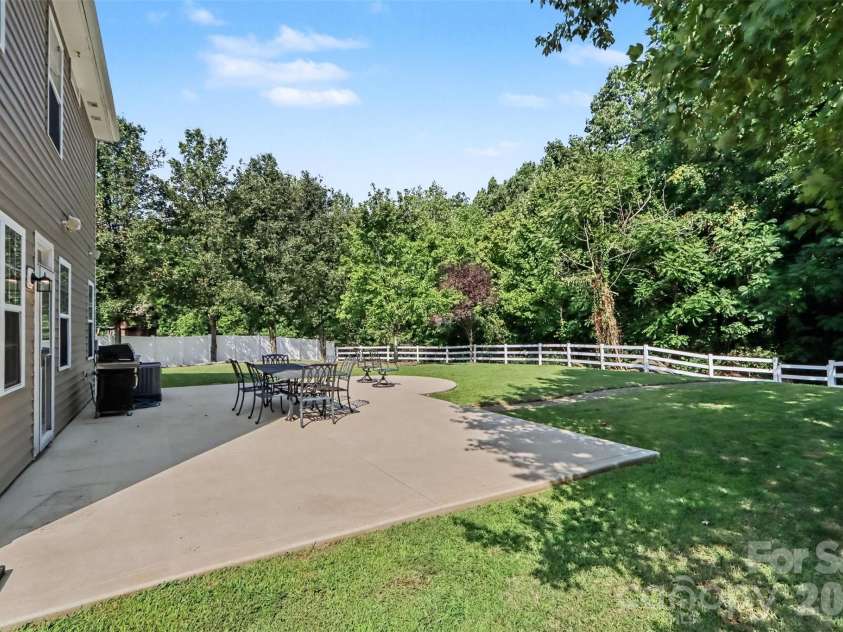 10878 Store House Court, Davidson, NC 28036.  MLS# CAR4416220, YatesRealty ID 46469. 