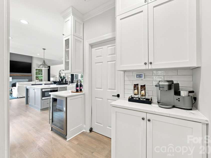 131 Long Cove Lane, Mooresville, NC 28117.  MLS# CAR4413632, YatesRealty ID 46471. 