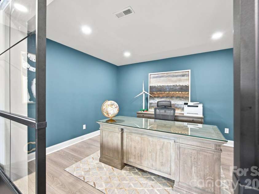 131 Long Cove Lane, Mooresville, NC 28117.  MLS# CAR4413632, YatesRealty ID 46471. 
