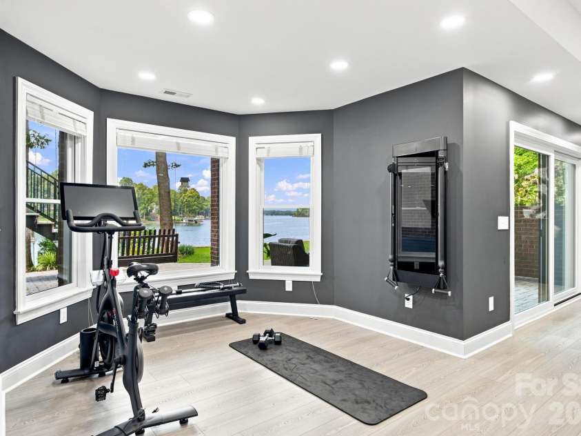 131 Long Cove Lane, Mooresville, NC 28117.  MLS# CAR4413632, YatesRealty ID 46471. 