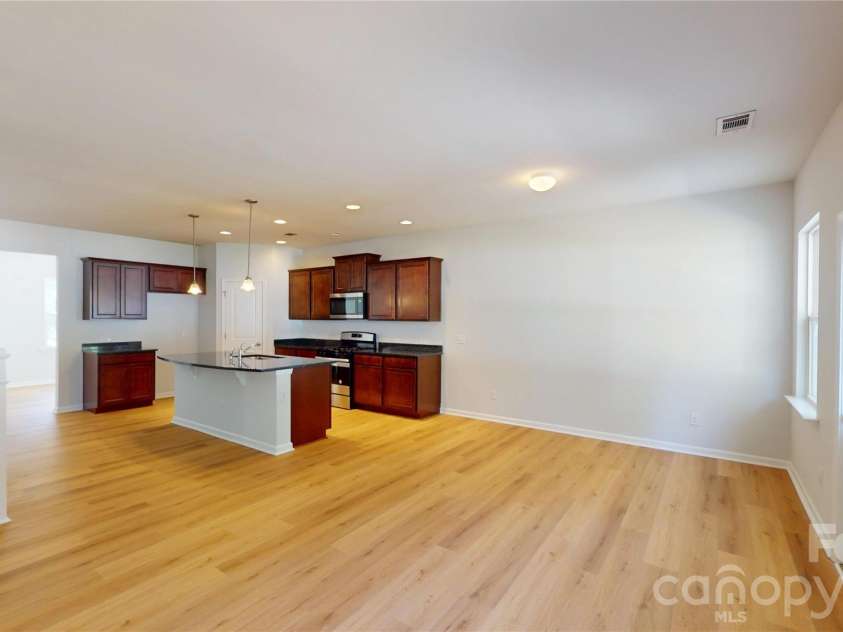 28 Pacolet Lane, Beaufort, SC 29906.  MLS# CAR4417458, YatesRealty ID 46472. 