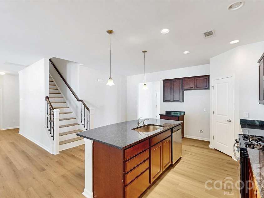 28 Pacolet Lane, Beaufort, SC 29906.  MLS# CAR4417458, YatesRealty ID 46472. 