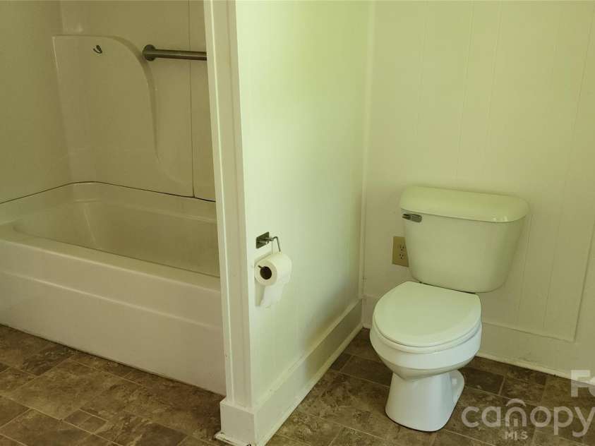 844 Connahetta Street, Murphy, NC 28906.  MLS# CAR4417498, YatesRealty ID 46475. 