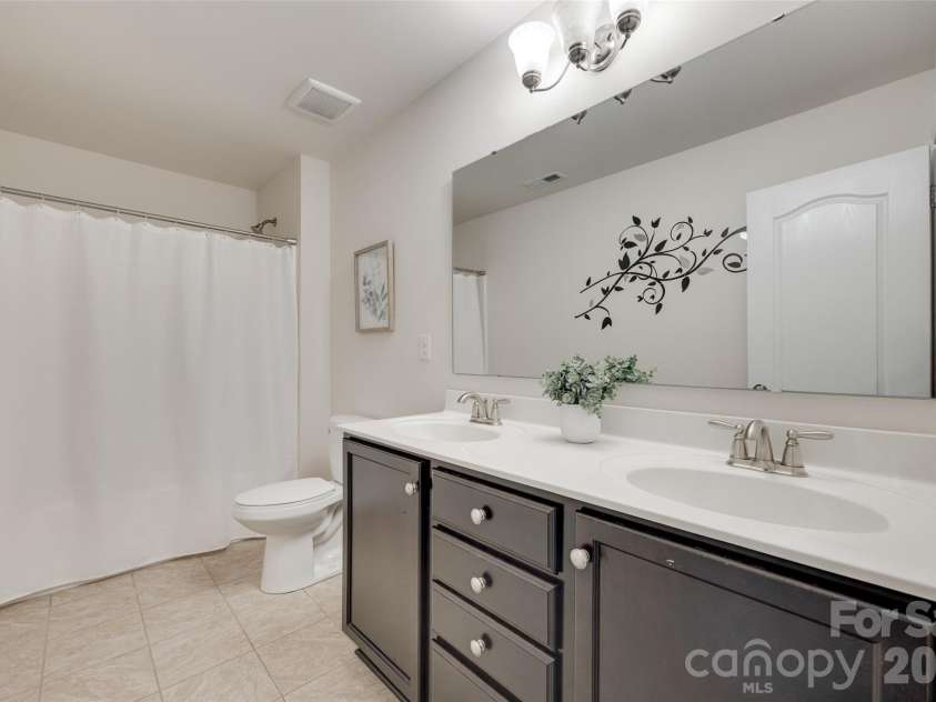 1722 Still River Way, Fort Mill, SC 29708.  MLS# CAR4413098, YatesRealty ID 46478. 