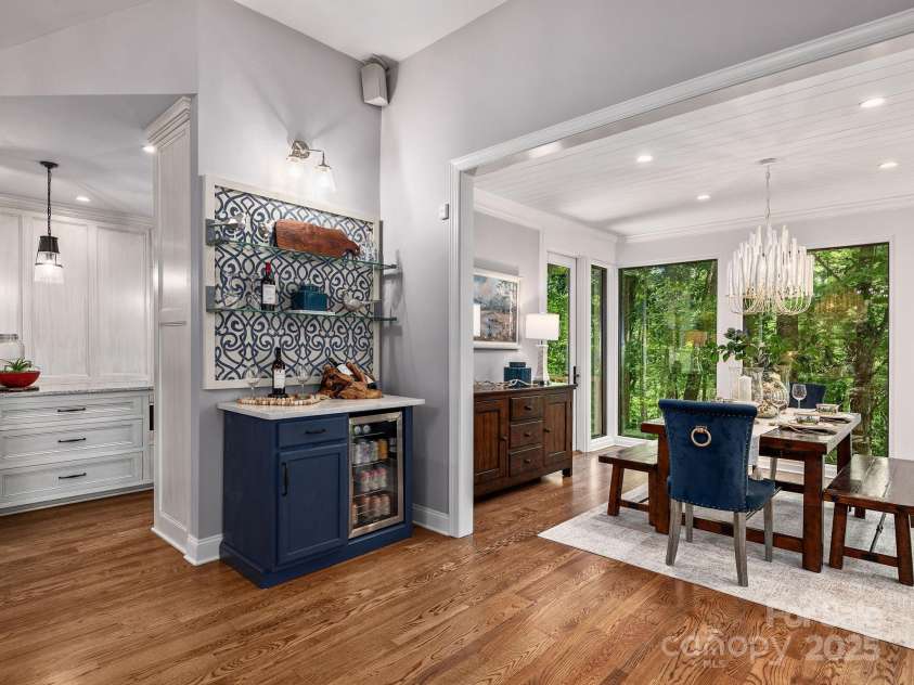 202 Bent Pine Trace, Hendersonville, NC 28739.  MLS# CAR4308602, YatesRealty ID 4648. Bar Area